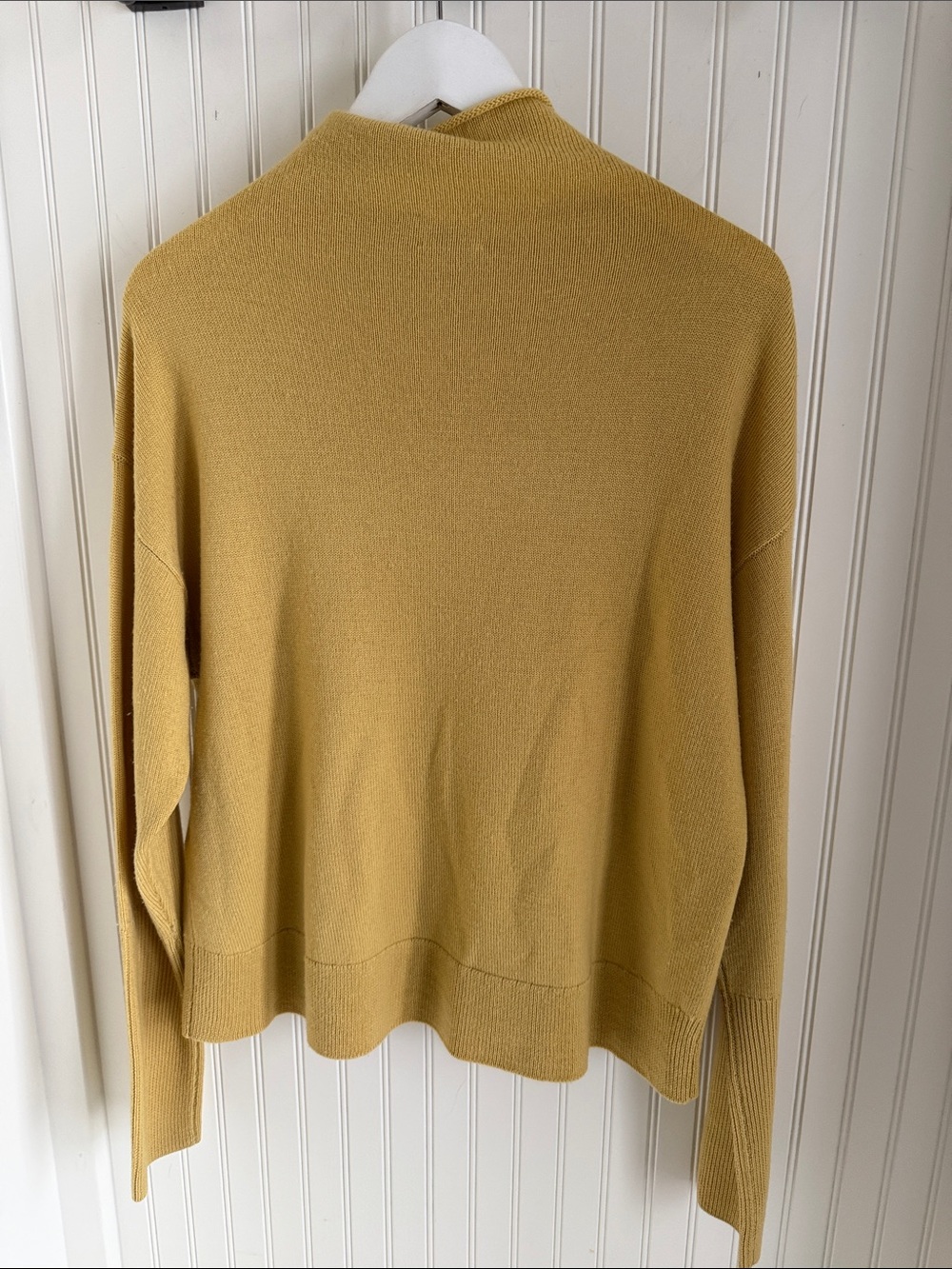 Wilfred Aritzia Cyprie Merino Wool Pale Yellow Sweater - Picture 8 of 8